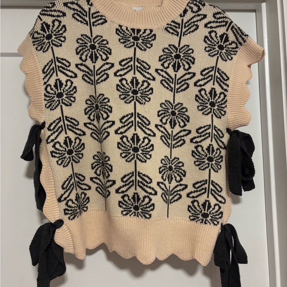 Floral Knit Sweater Vest with Side Ties
